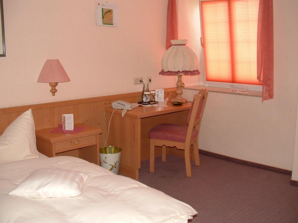 Hotel Reinhold Gummersbach Værelse billede